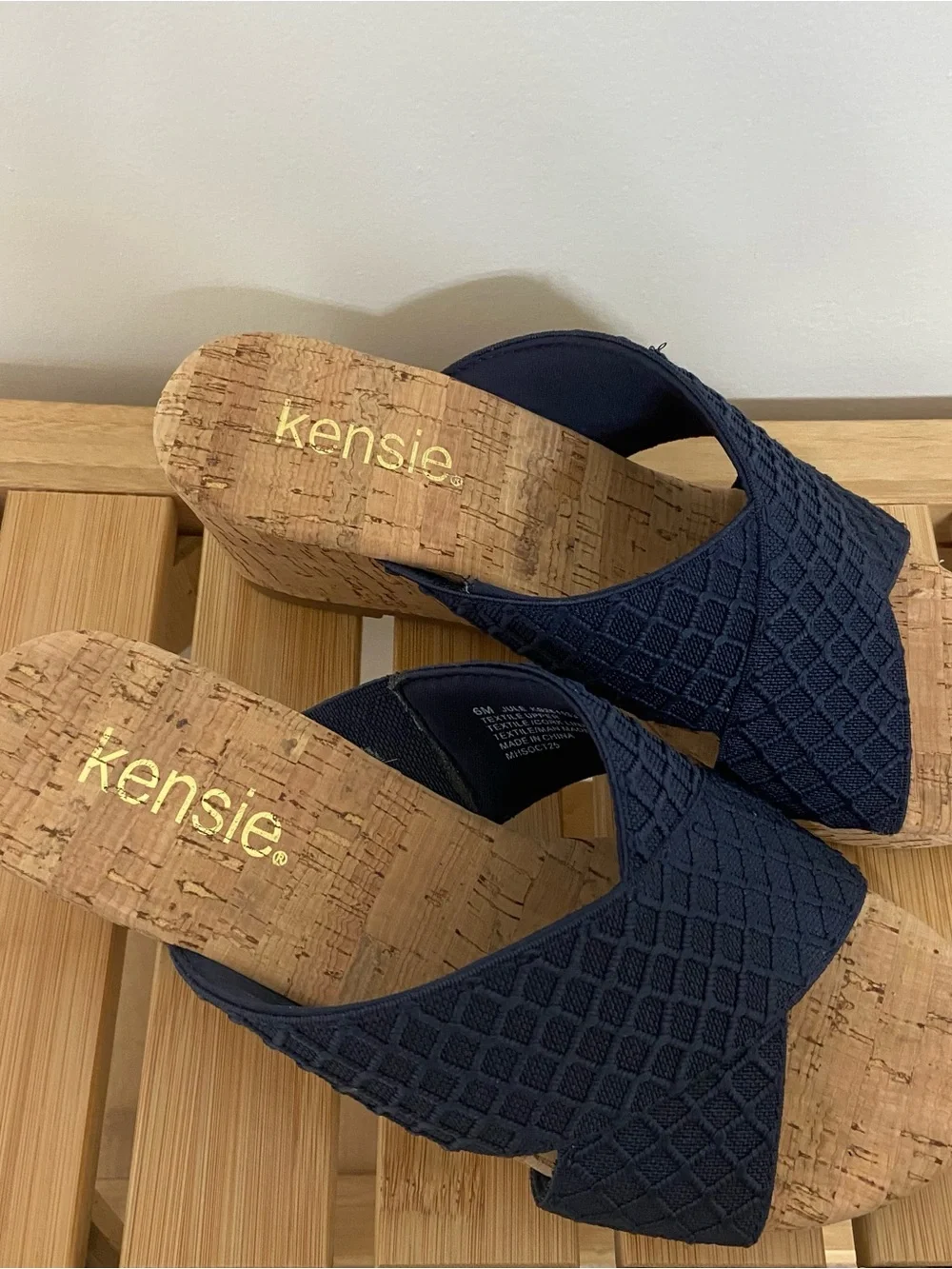 Kensie Jule Cork Wedge Slide Sandals Women’s Size 6M Navy Blue Criss Cross Summe